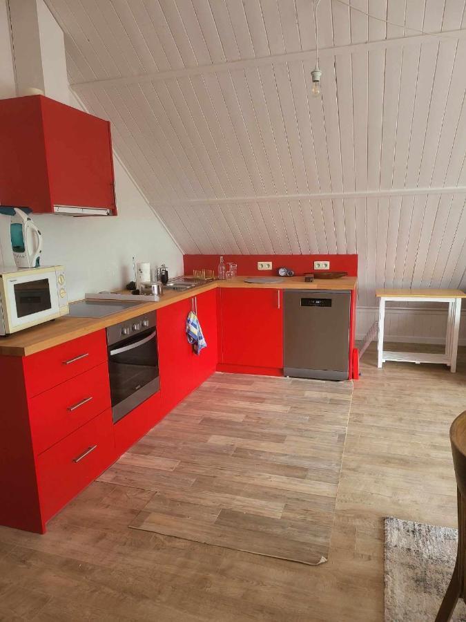 A La Salle De Jeux Et Son Jardin Autour De La Cabane Verte Dinant Buitenkant foto