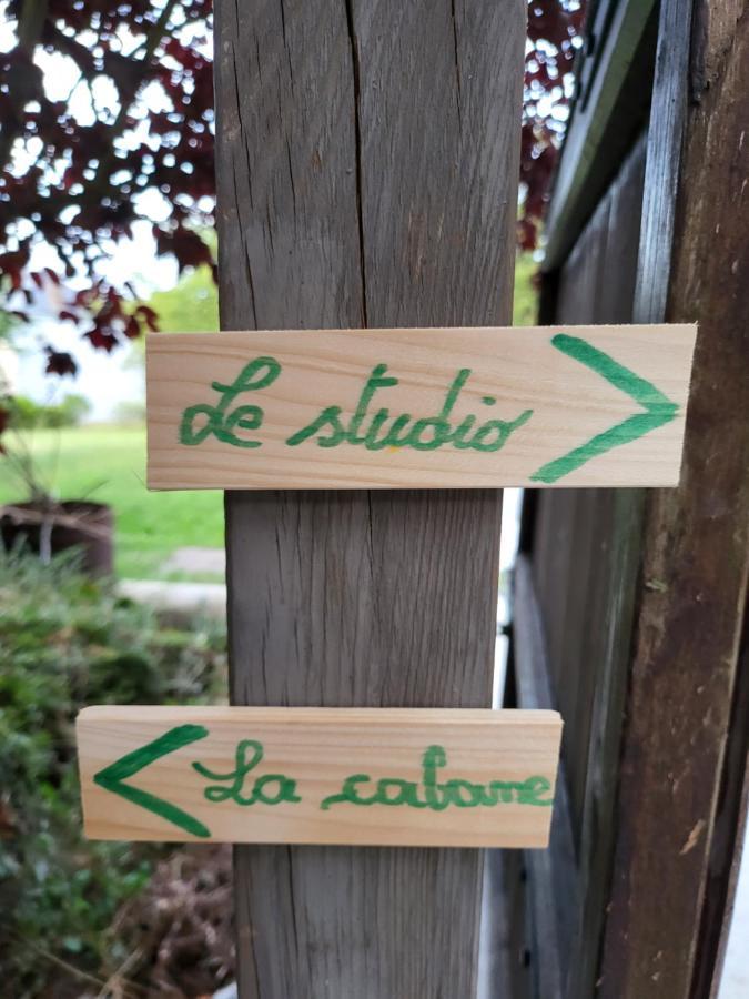 A La Salle De Jeux Et Son Jardin Autour De La Cabane Verte Dinant Buitenkant foto